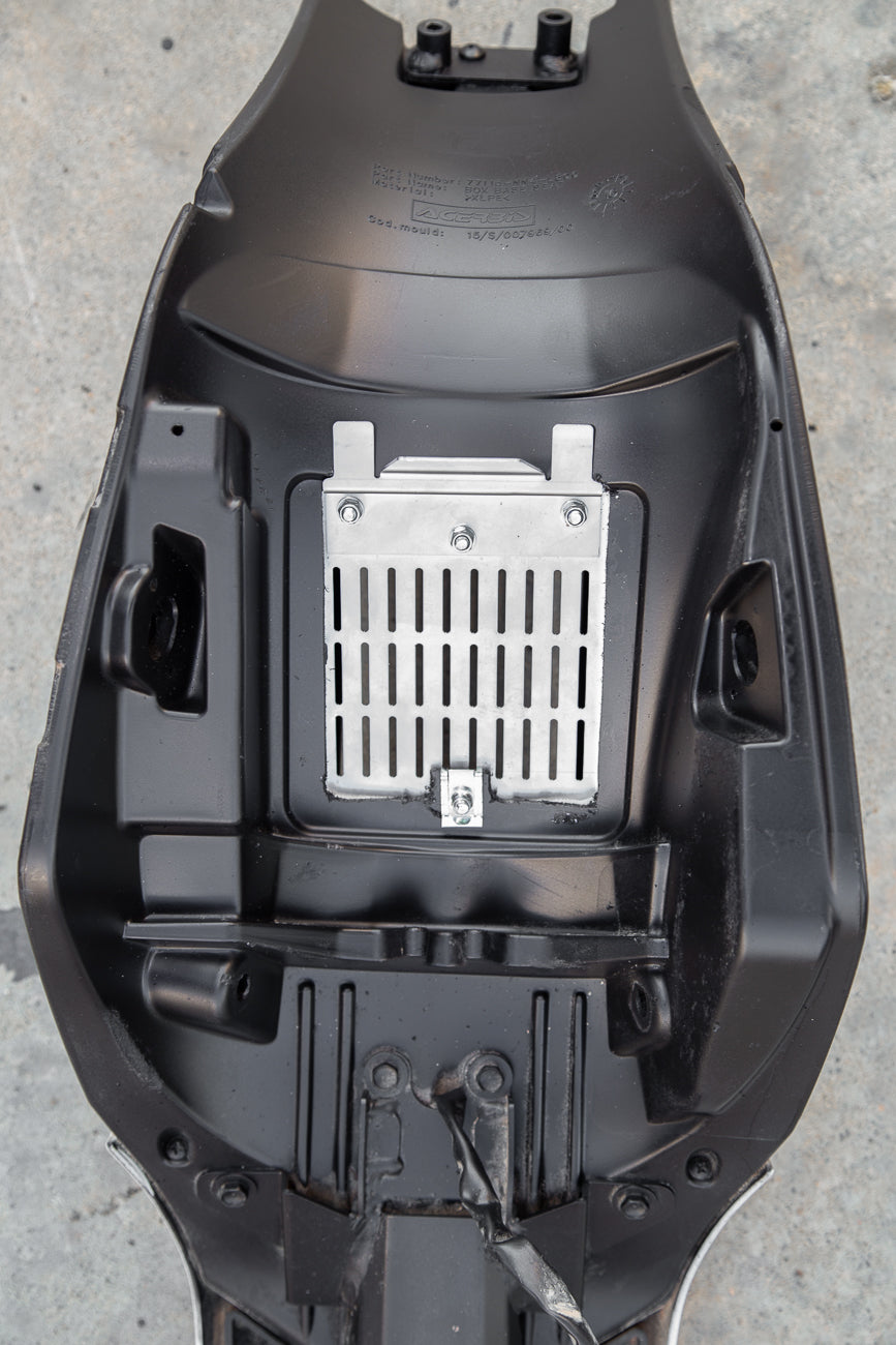 S3 Airbox Door 4 Ride